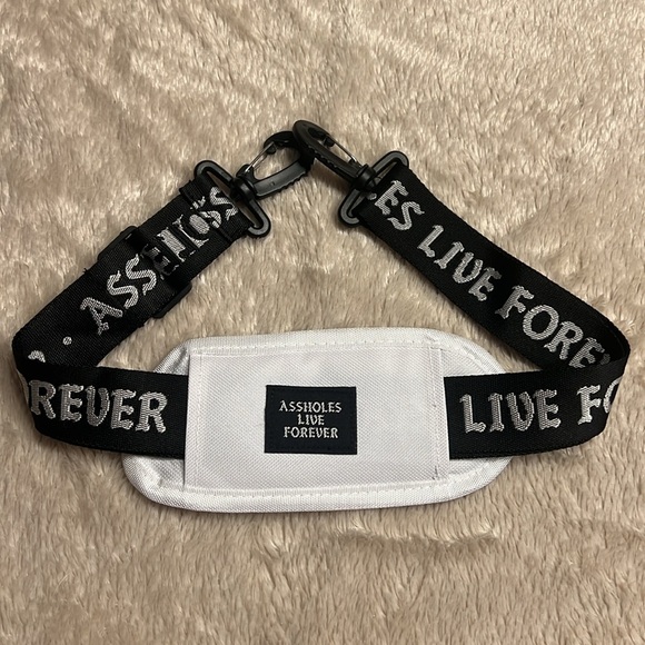 LINDA FINEGOLD “ALF & Emotional Baggage” Bag - Picture 8 of 9